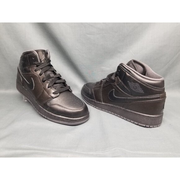 Nike Boys Jordan 1 Retro Mid (GS) 2016 OG Black Grey Size 6.5 DISPLAY MODEL! - Picture 1 of 14